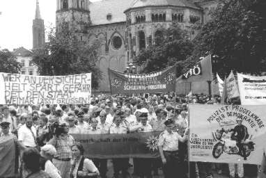 [Polizei Demo]